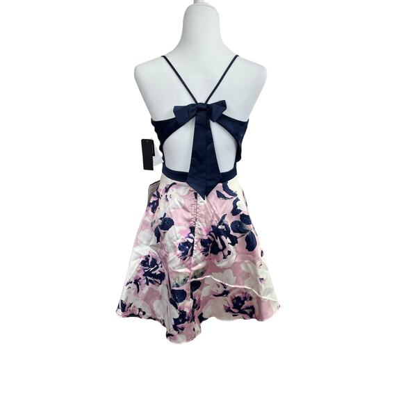 CITY STUDIO Womens Navy Pocketed Zippered Floral Mini Dress NWT - Picture 3 of 7